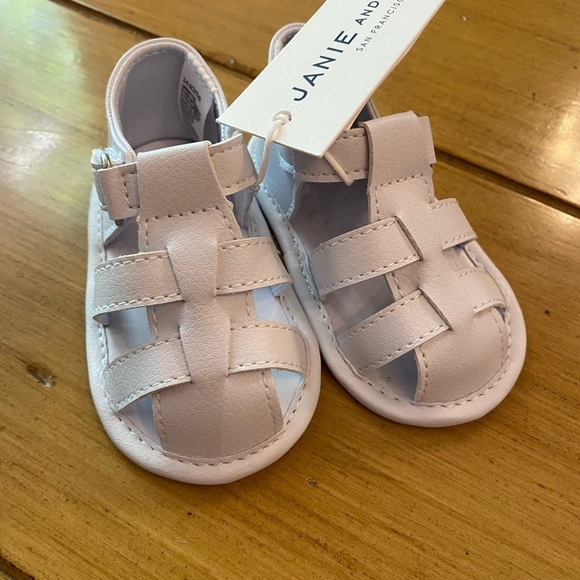 Janie & Jack Infant White Sandal 3-6 month NEW Fisherman style Velcro - Picture 2 of 11
